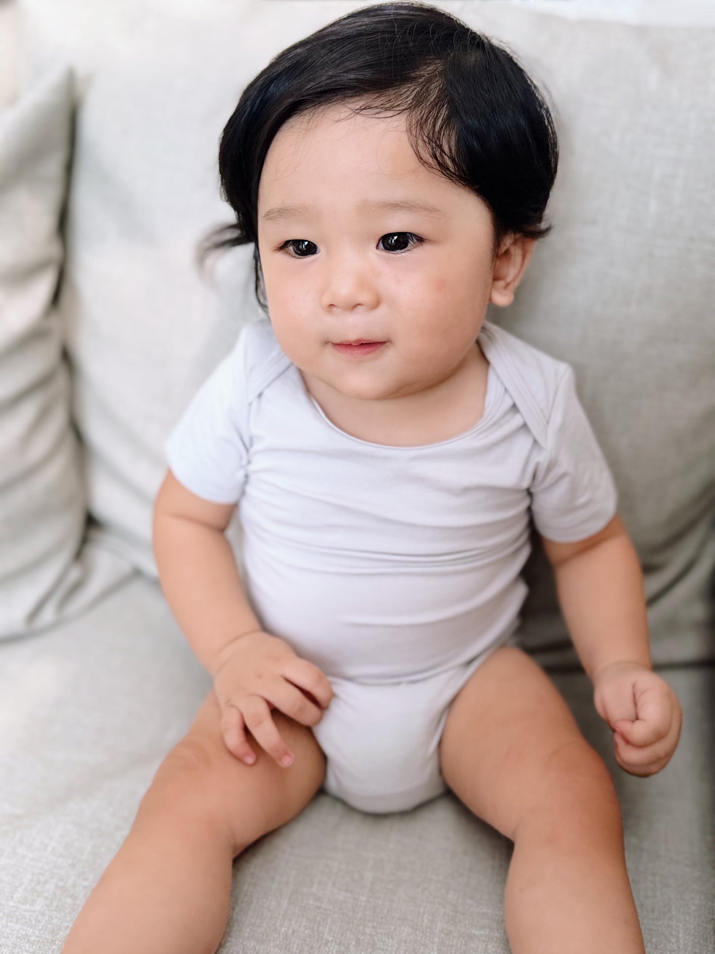 Zeno Bear Magnetic Bamboo Onesie (Solid Colors)