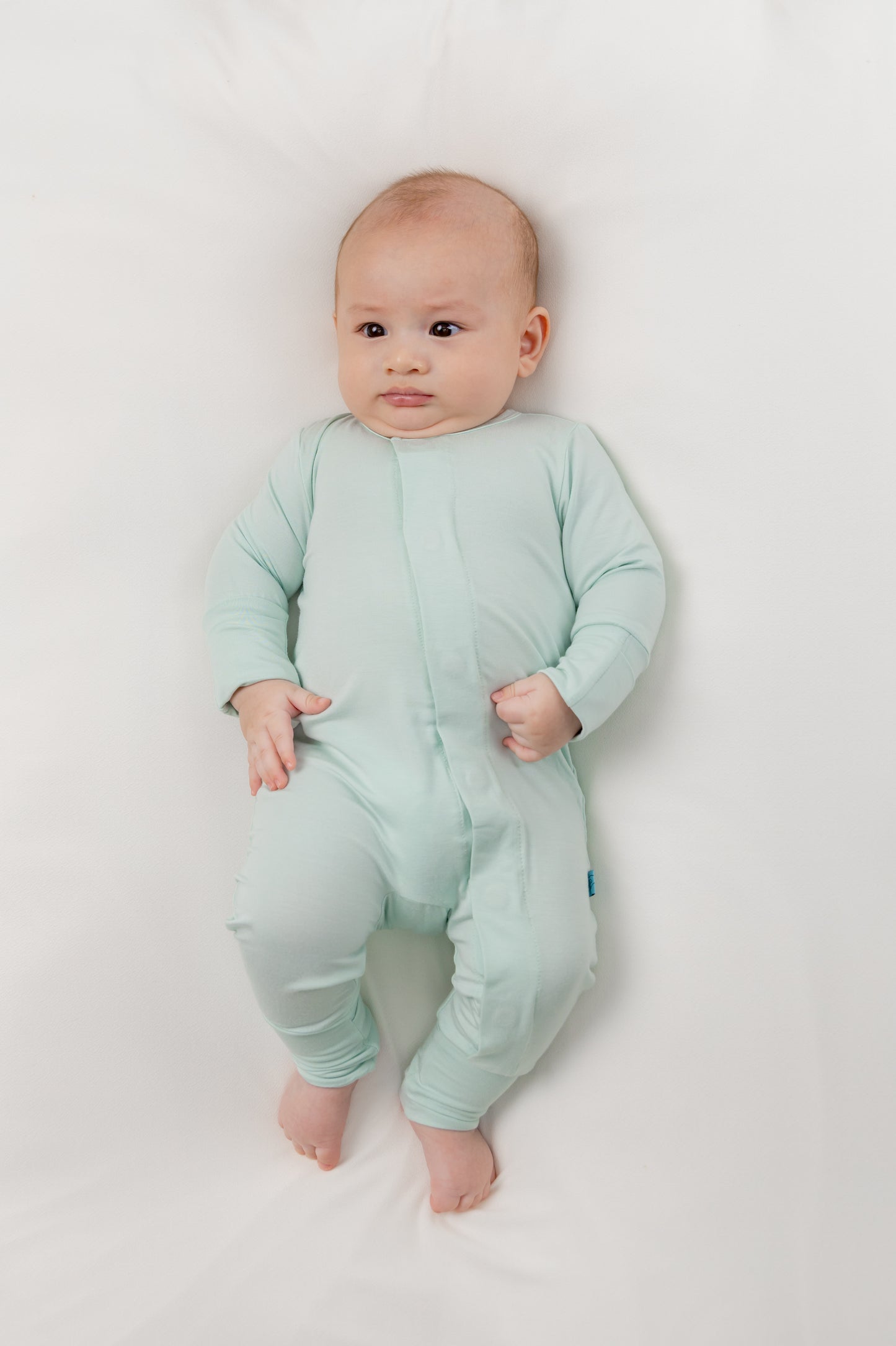 Zeno Bear Magnetic Bamboo Romper-Solid Colors (Foldable Mittens and Feet Cuffs)